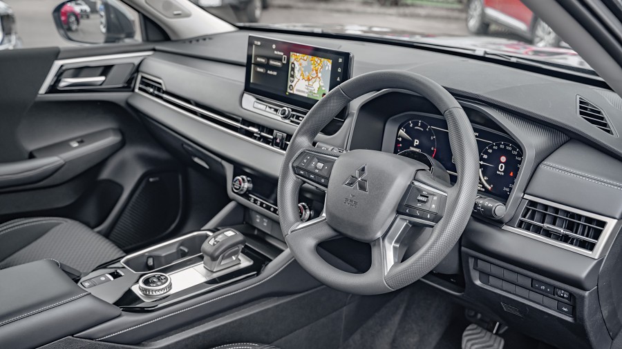 2026 Mitsubishi Outlander 9