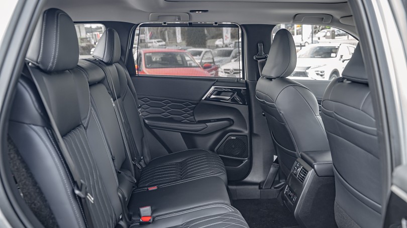 2026 Mitsubishi Outlander 15