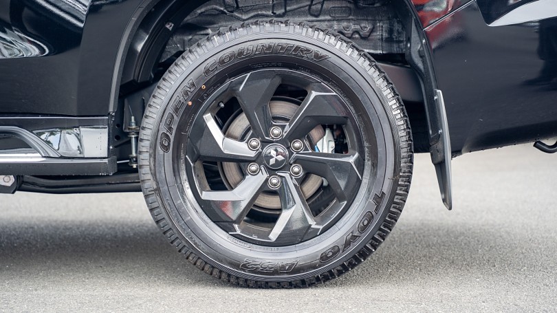 2026 Mitsubishi Pajero Sport 7