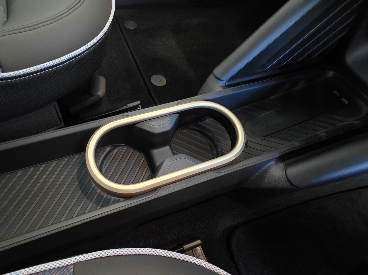 MINI Cooper E Salt and Pepper Edition