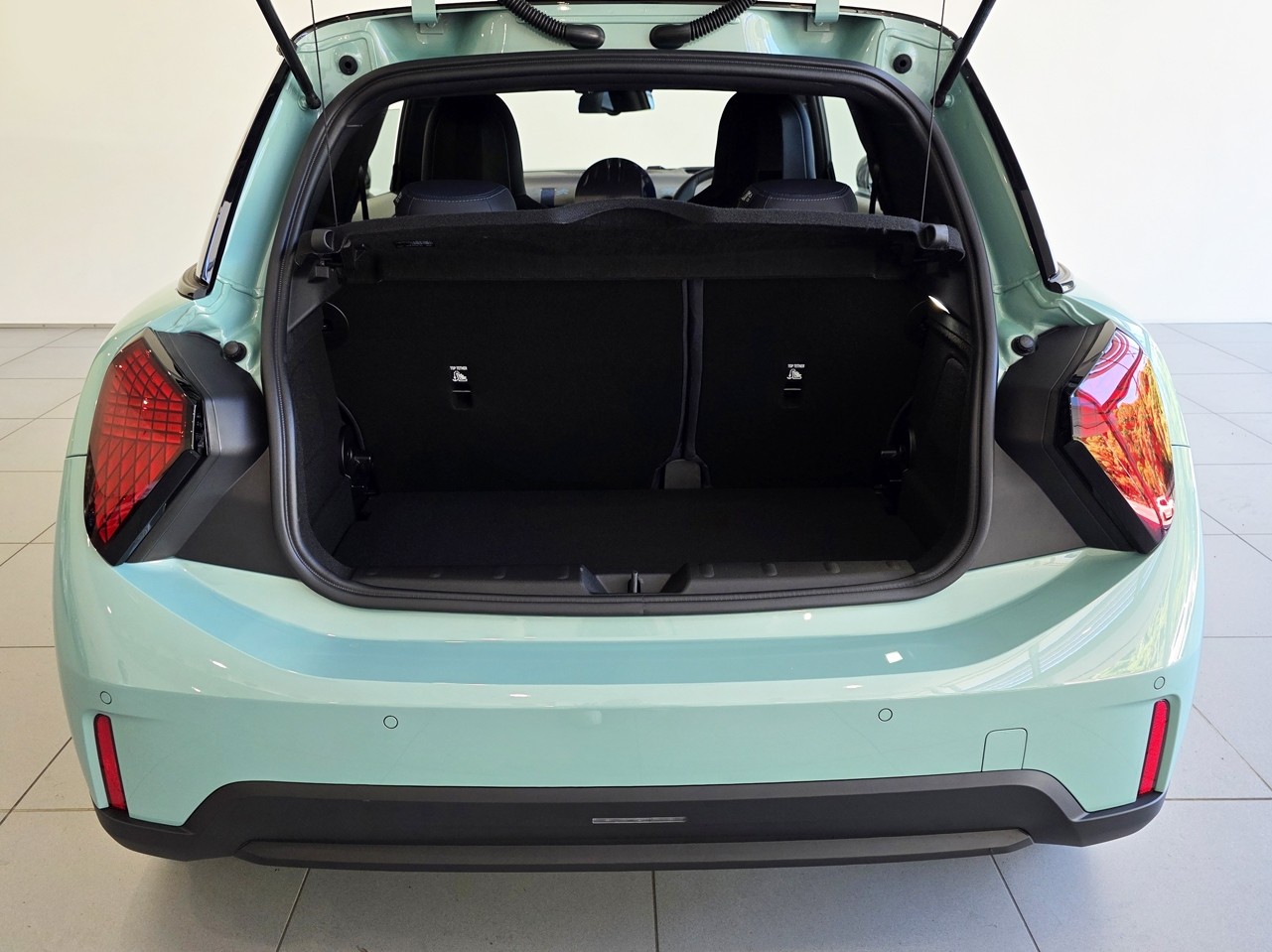 MINI Cooper C Favoured Spec 3dr