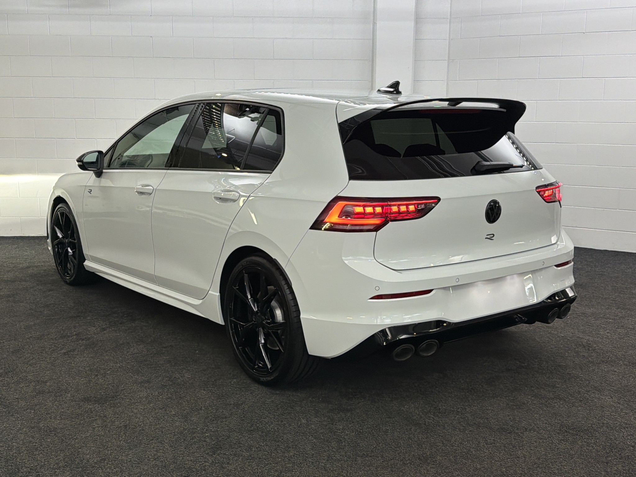 Volkswagen Golf R 8.5