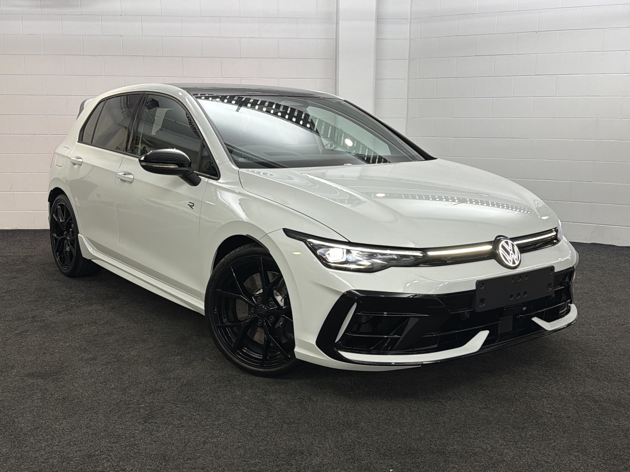 Volkswagen Golf R 8.5