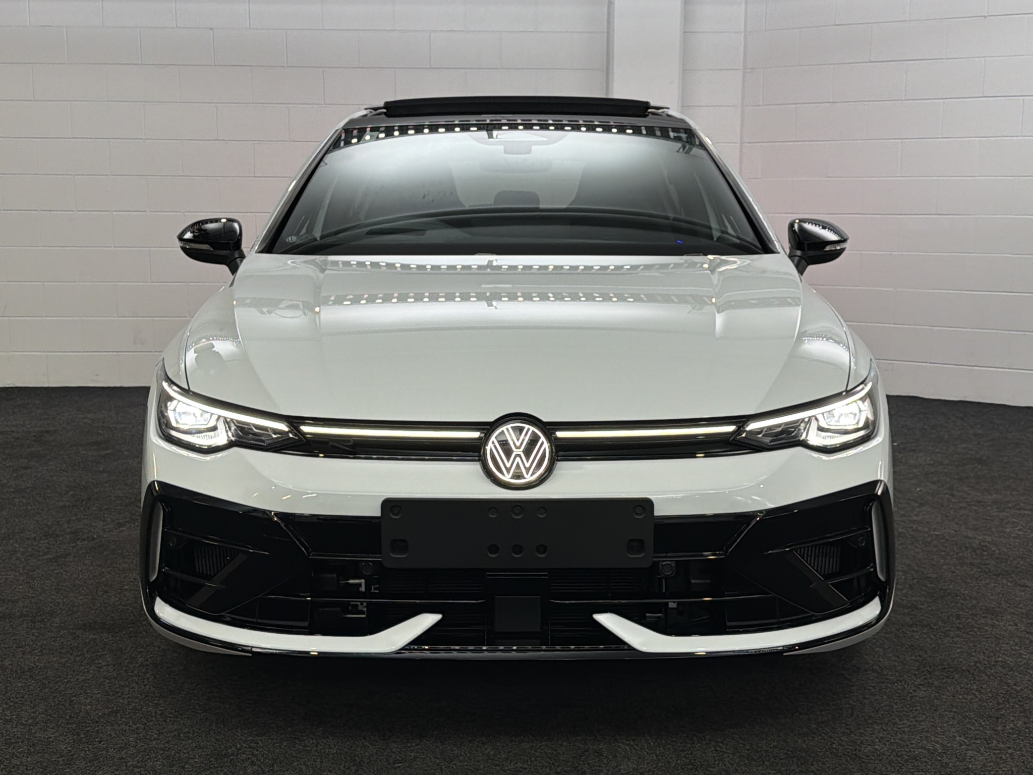 Volkswagen Golf R 8.5