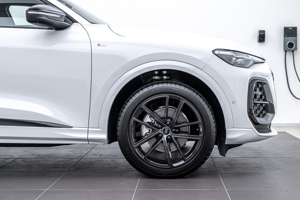 Audi Q5 SUV TFSI QUATTRO S TRONIC 150 KW