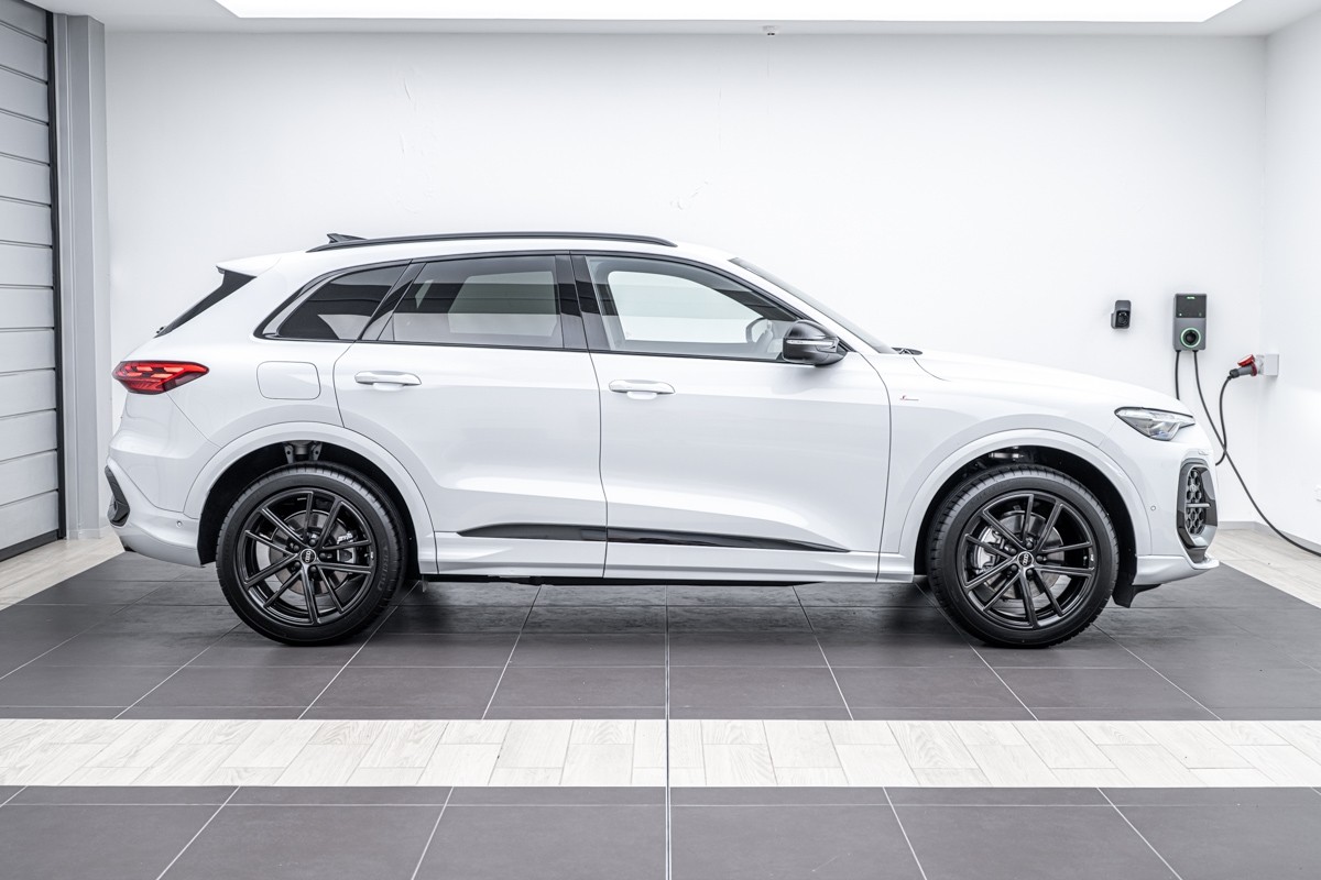 Audi Q5 SUV TFSI QUATTRO S TRONIC 150 KW