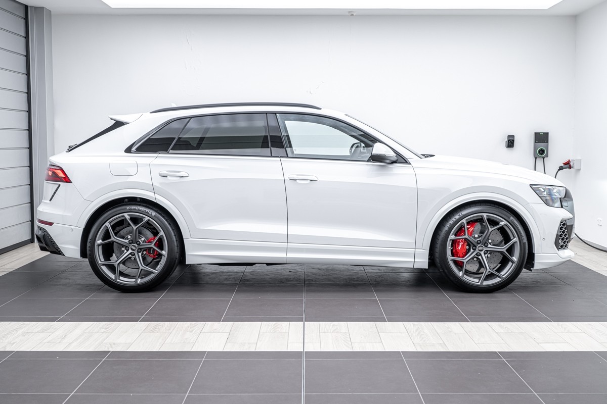 Audi RS Q8 Performance