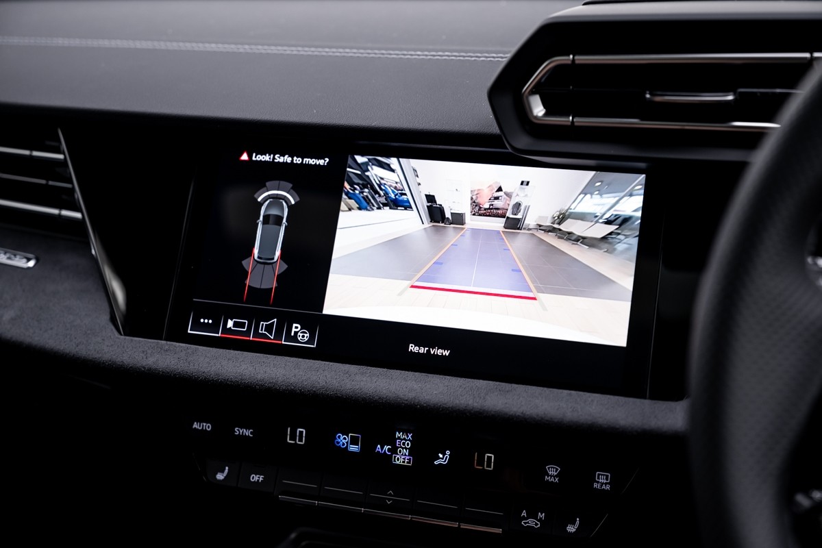 Audi S3 SPORTBACK TFSI 245KW