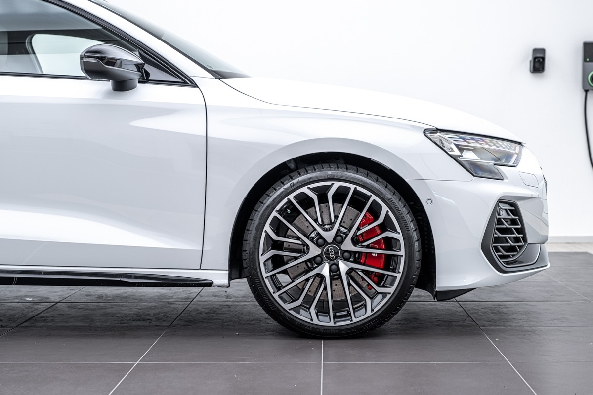 Audi S3 SPORTBACK TFSI 245KW