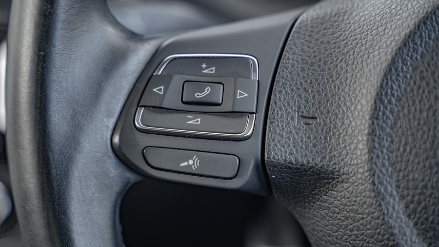 2011 Volkswagen Polo 13