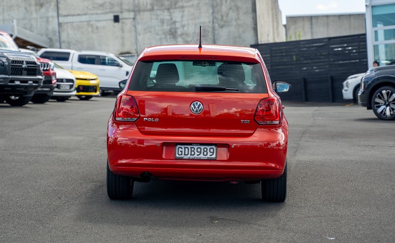 2011 Volkswagen Polo 4