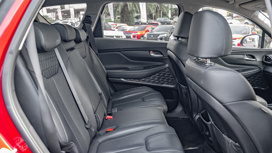 2019 Hyundai Santa Fe 17