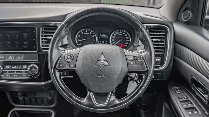 2017 Mitsubishi Outlander 11