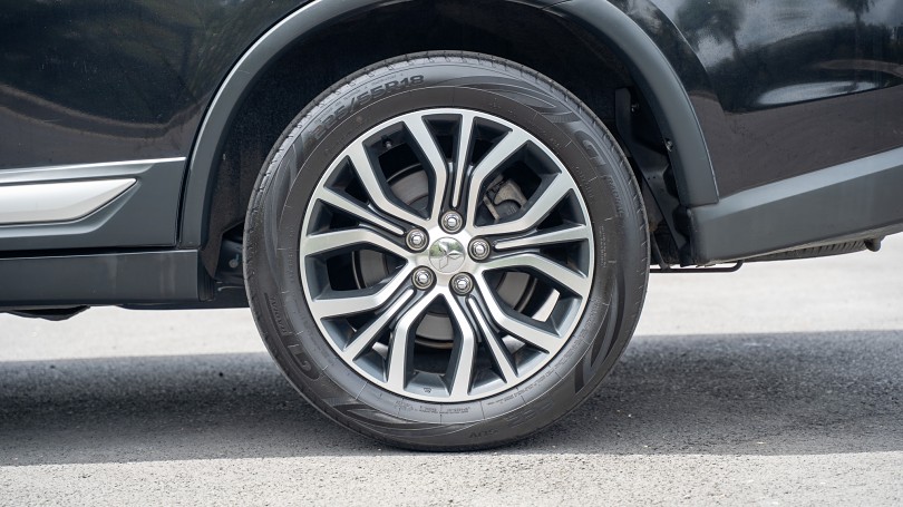 2017 Mitsubishi Outlander 7