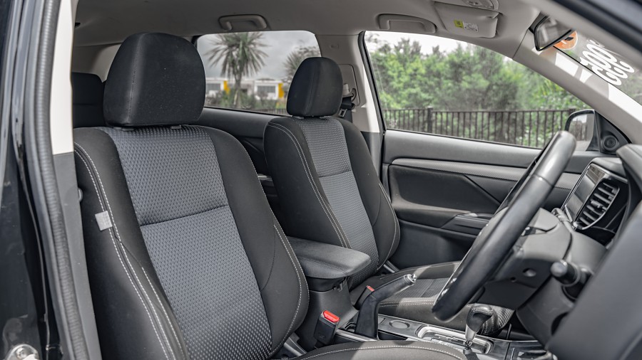 2017 Mitsubishi Outlander 8