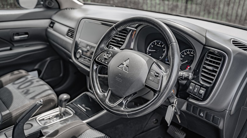 2017 Mitsubishi Outlander 9