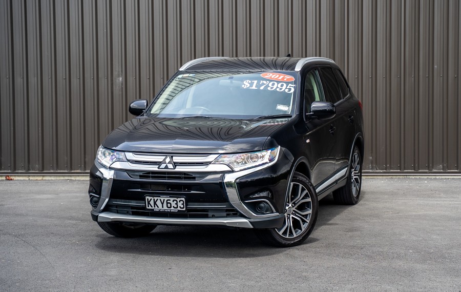 2017 Mitsubishi Outlander 1