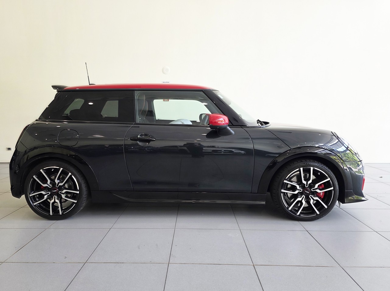 MINI Cooper JCW Favoured Spec