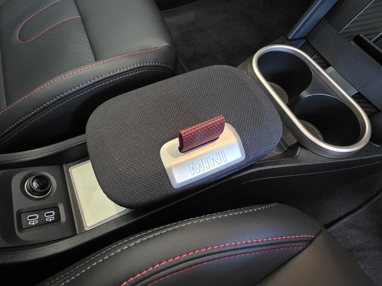 MINI Cooper JCW Favoured Spec