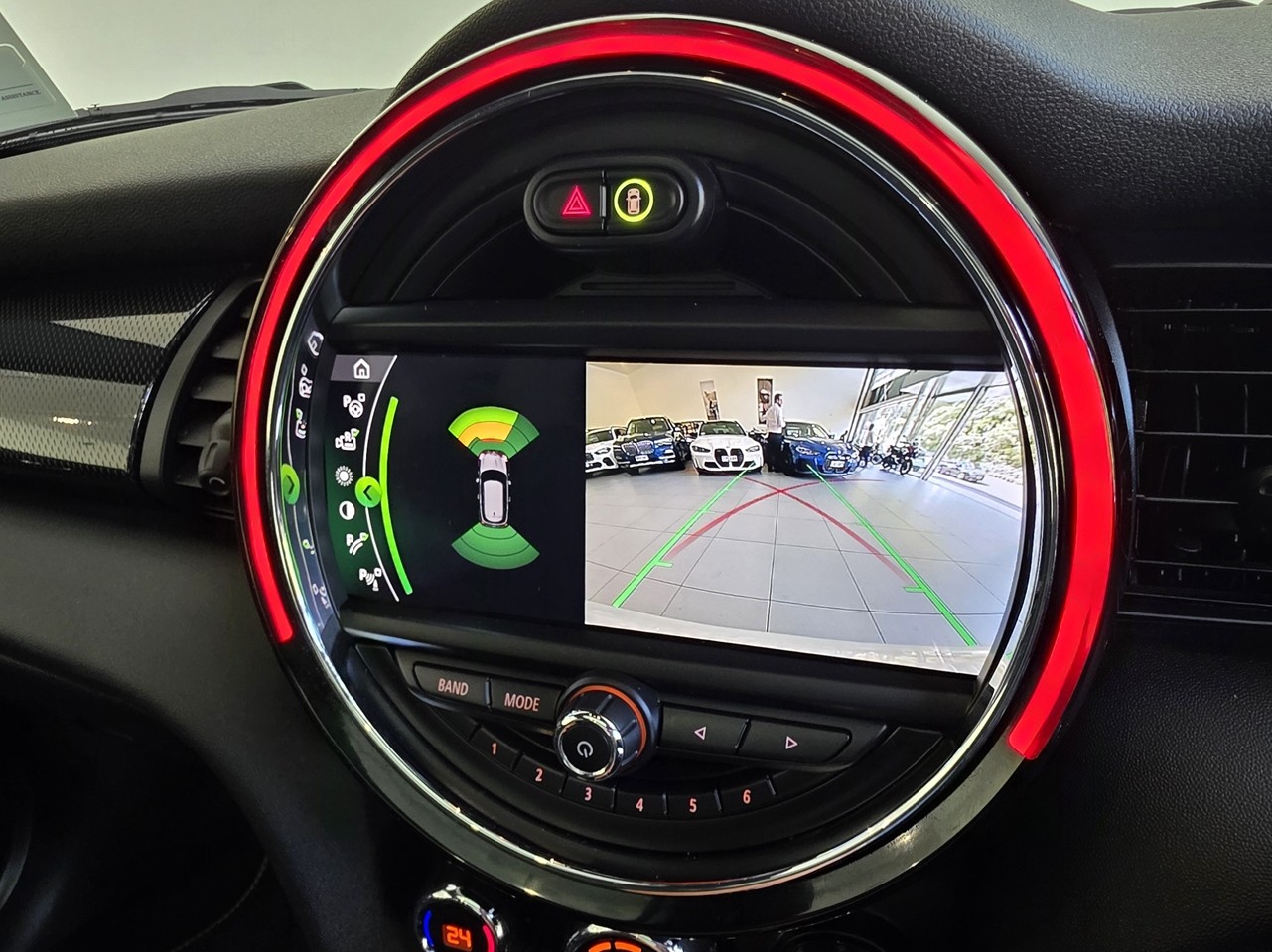 MINI Cooper SE Yours