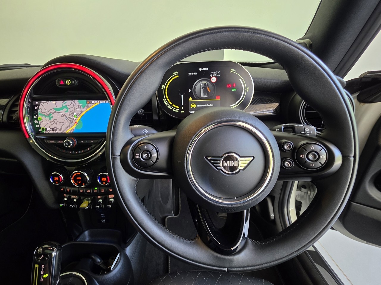 MINI Cooper SE Yours