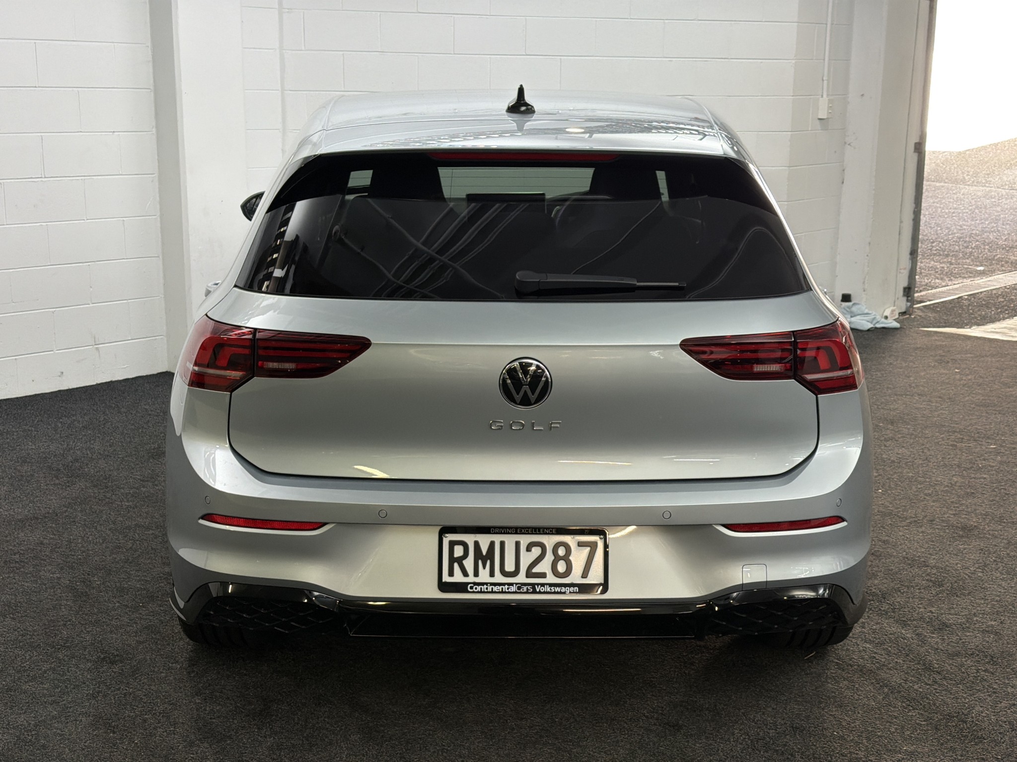 Volkswagen Golf 8.5 R-LINE