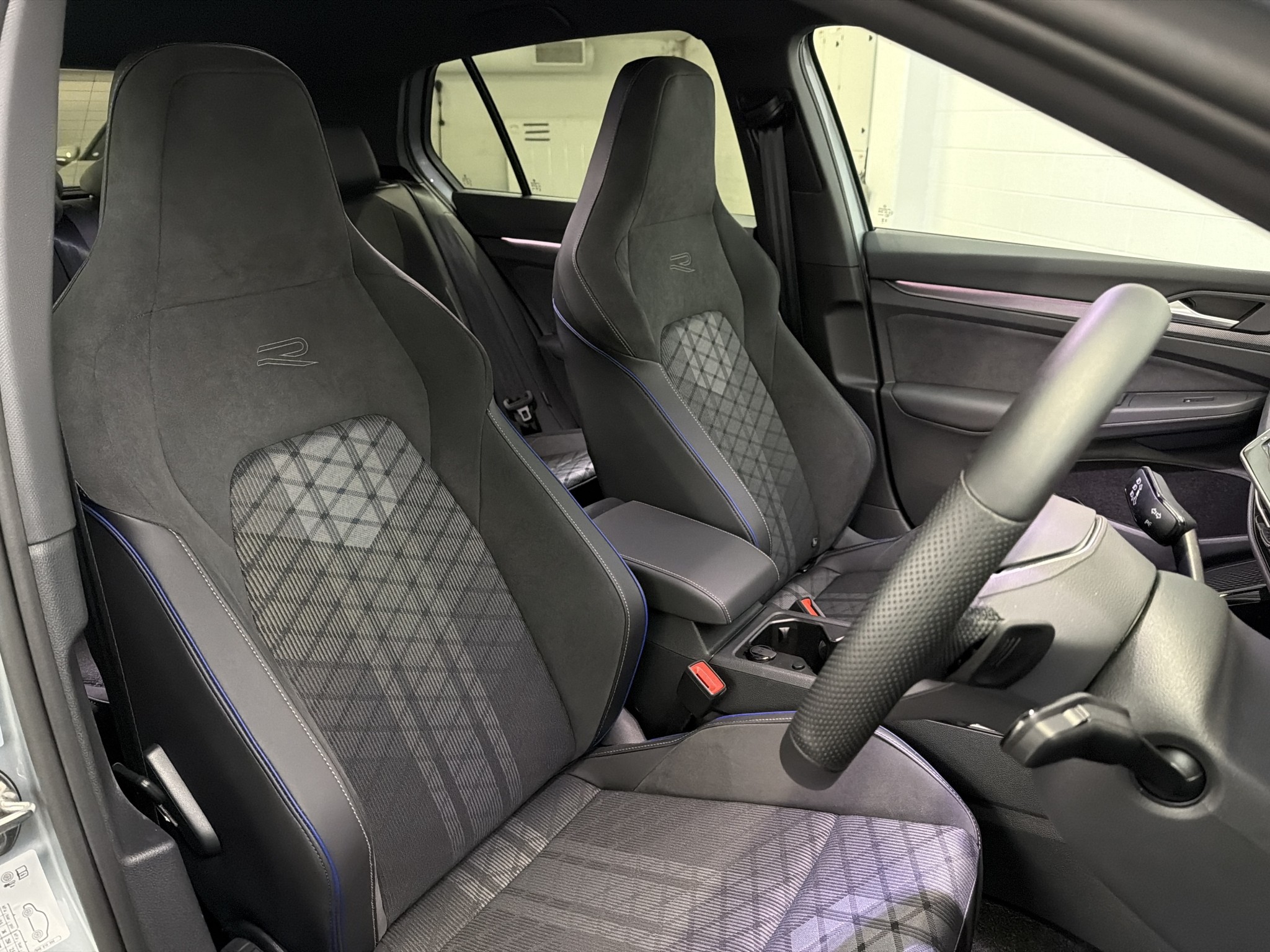 Volkswagen Golf 8.5 R-LINE