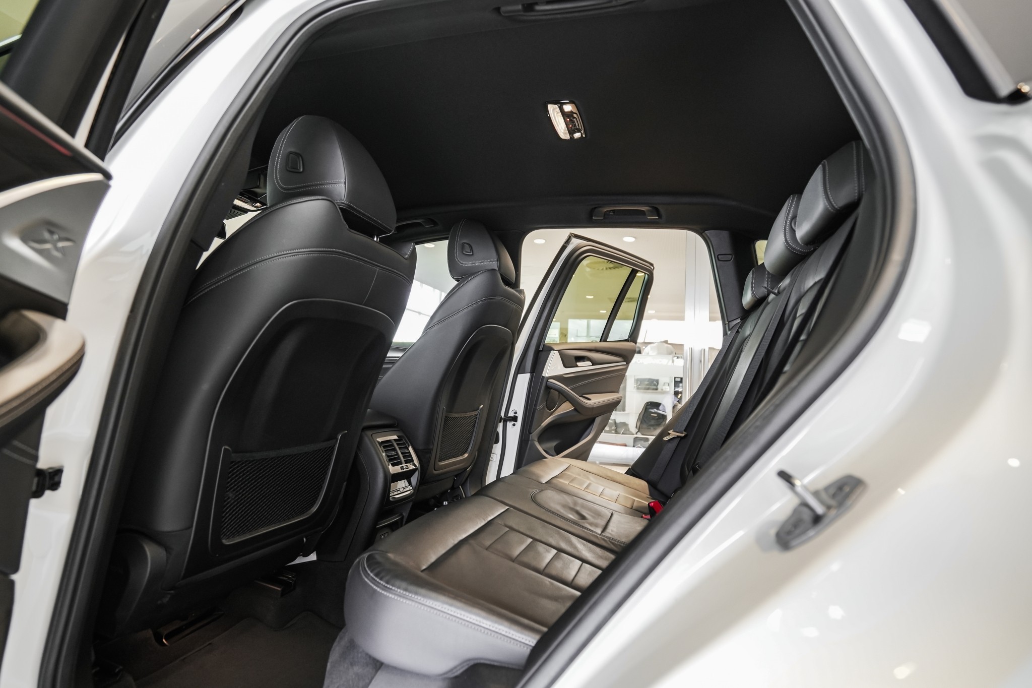 BMW X3 2.0DT/4WD/8AT