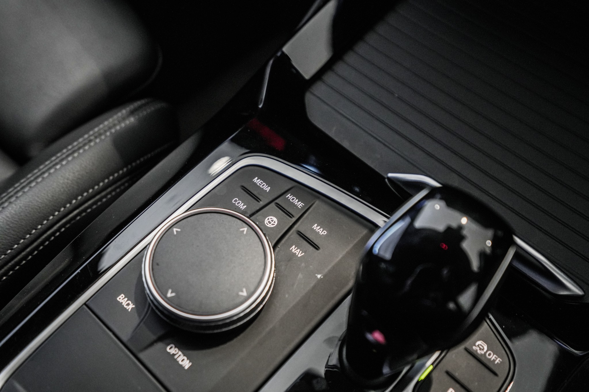 BMW X3 2.0DT/4WD/8AT