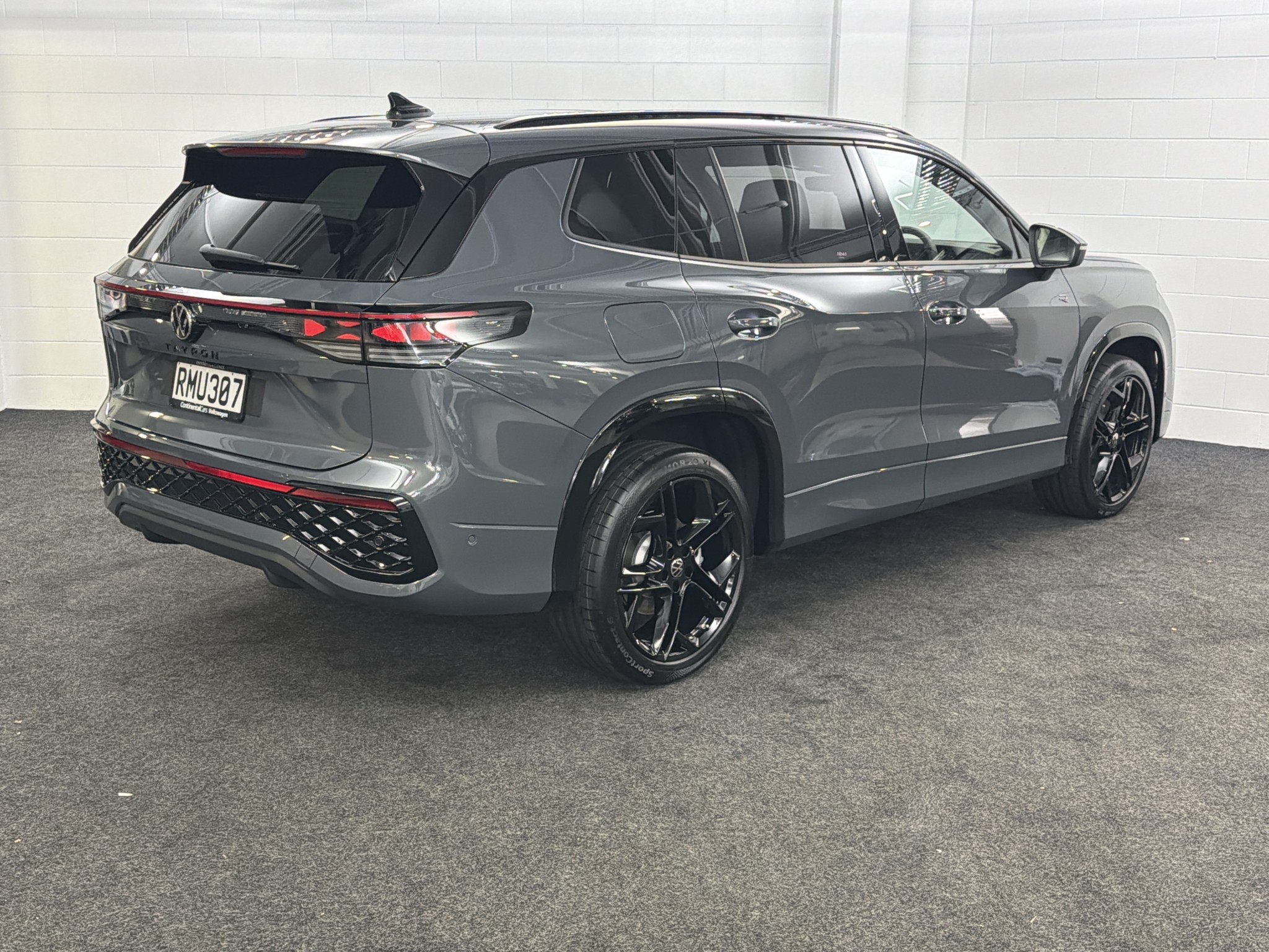 Volkswagen Tayron R-LINE AWD