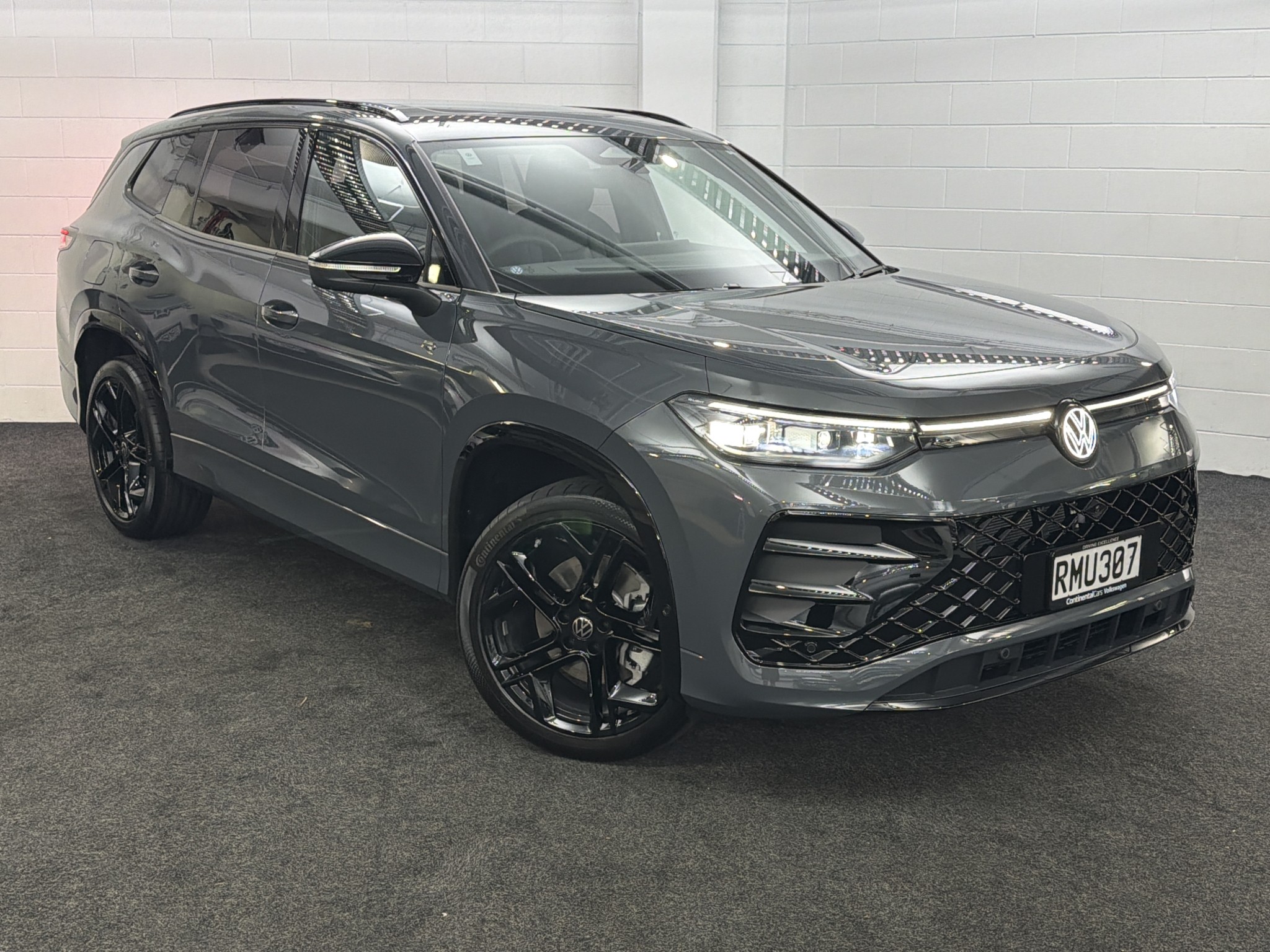 Volkswagen Tayron R-LINE AWD