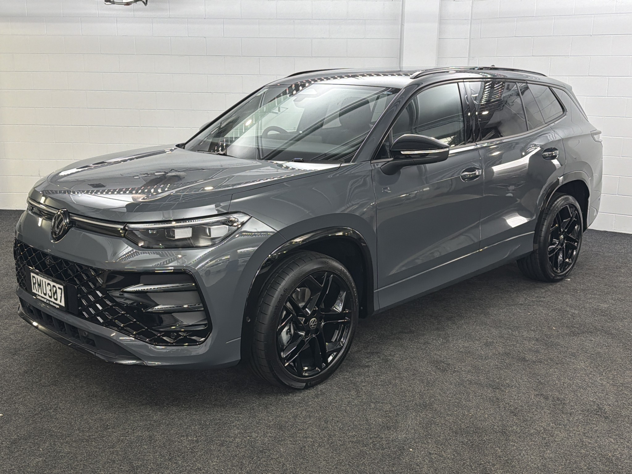 Volkswagen Tayron R-LINE AWD