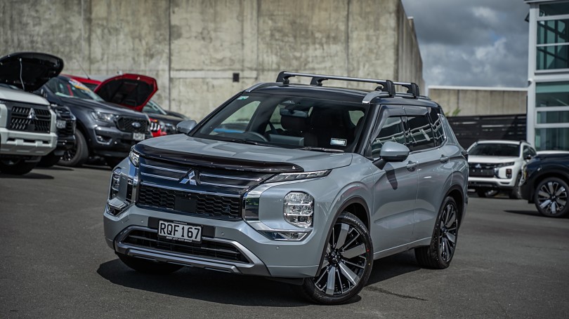 2026 Mitsubishi Outlander 1