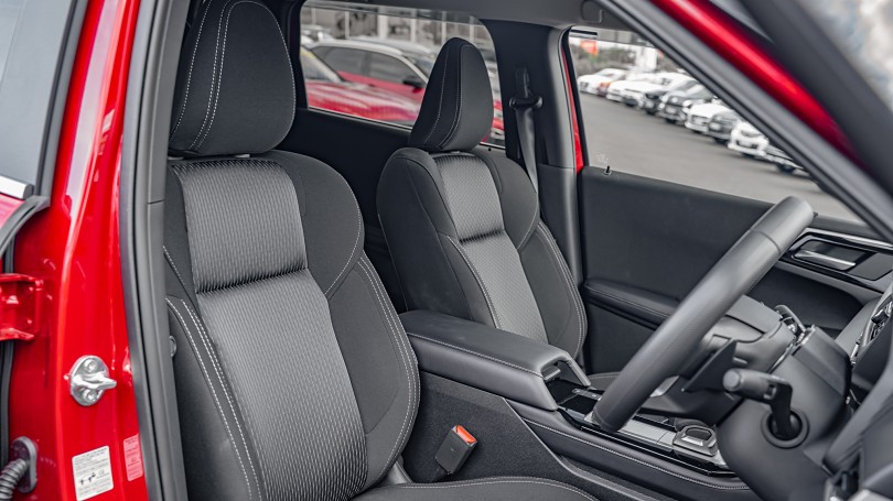 2026 Mitsubishi Outlander 8