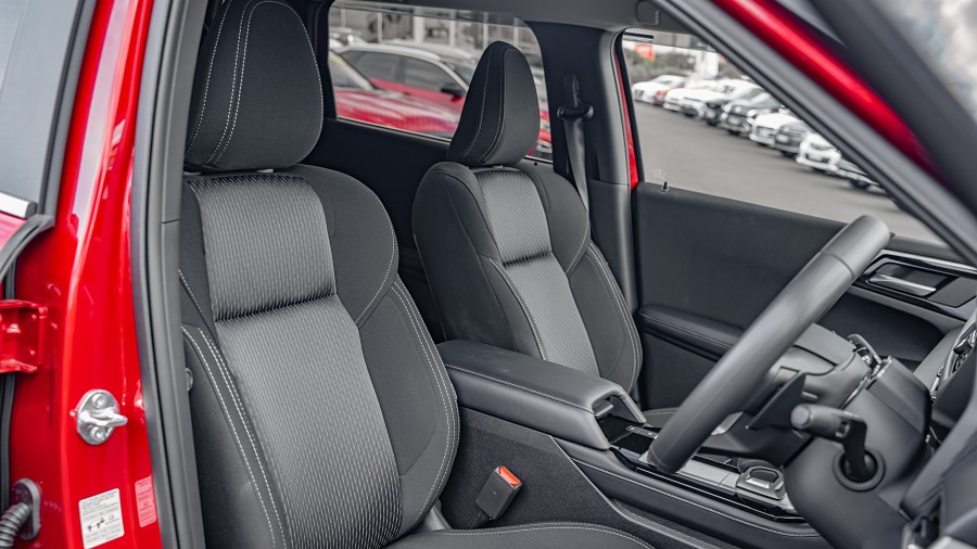 2026 Mitsubishi Outlander 8