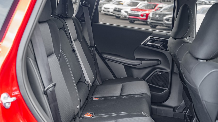 2026 Mitsubishi Outlander 16