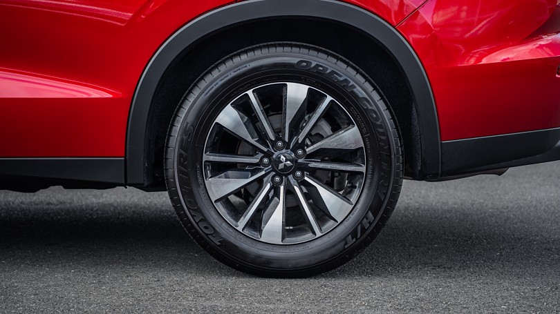 2026 Mitsubishi Outlander 7