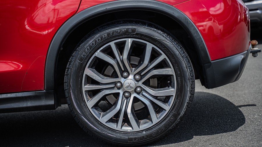 2017 Mitsubishi ASX 7