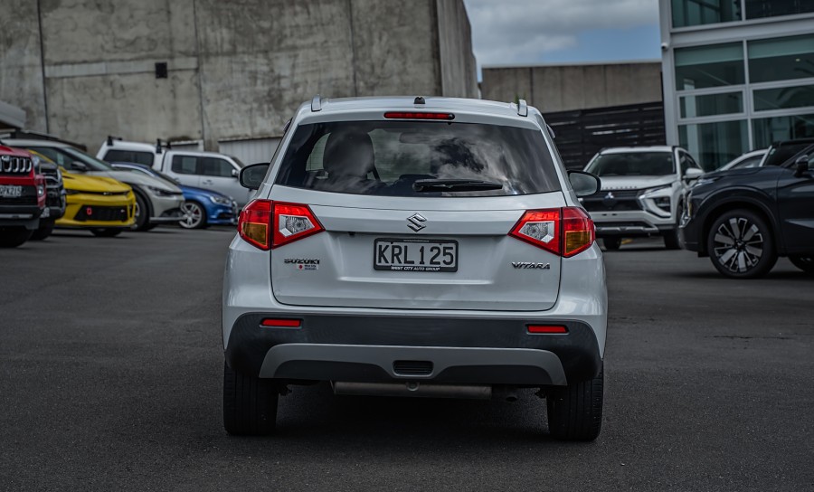 2017 Suzuki Vitara 4