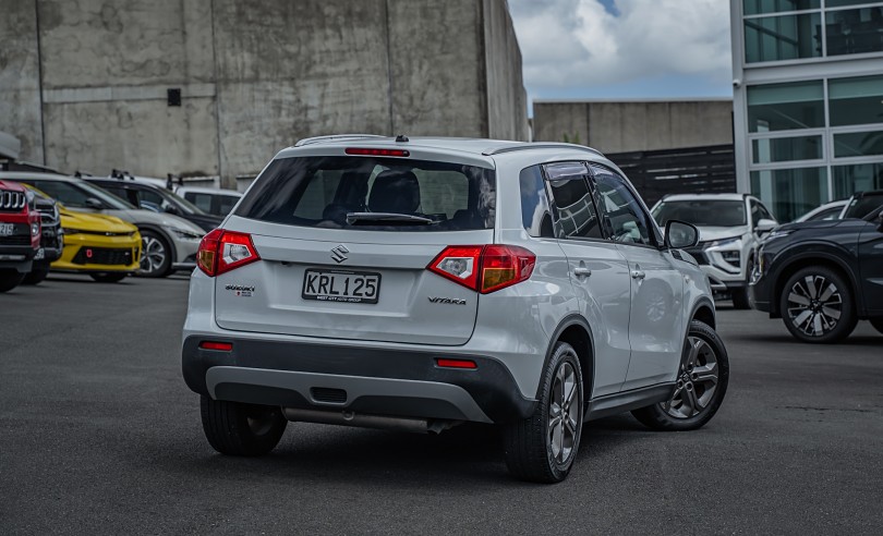 2017 Suzuki Vitara 2
