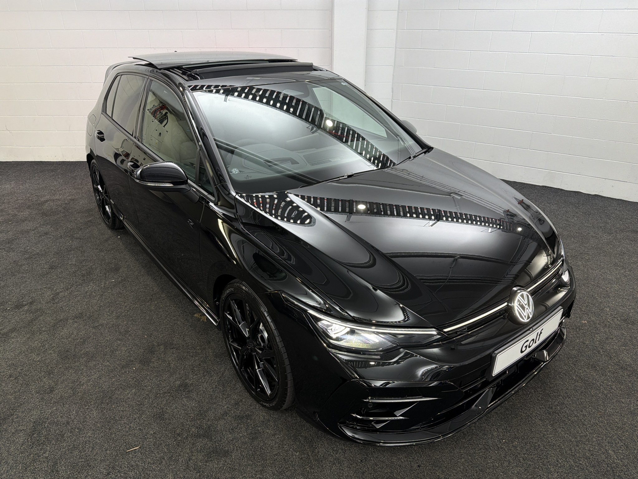 Volkswagen Golf R 8.5