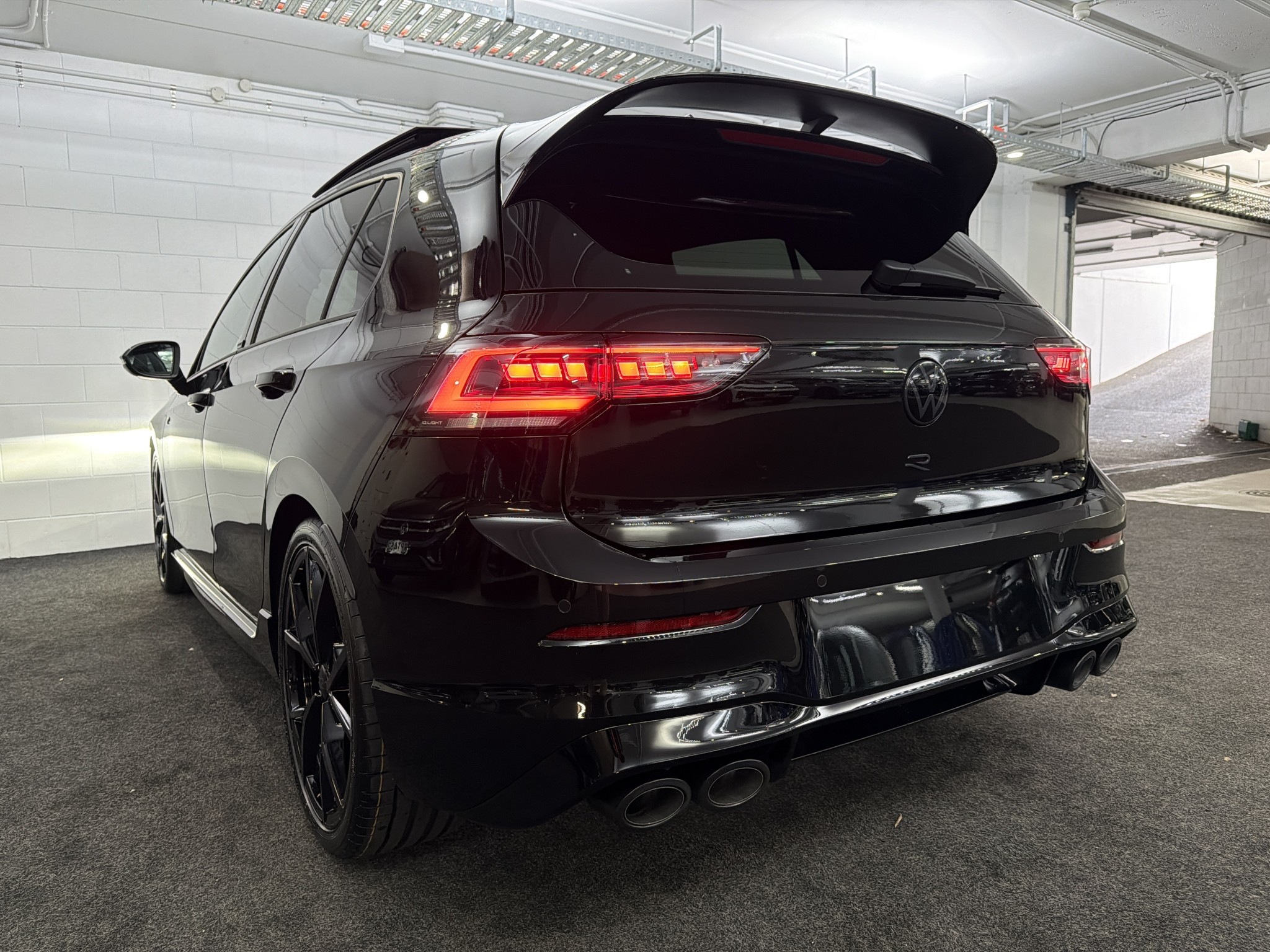 Volkswagen Golf R 8.5