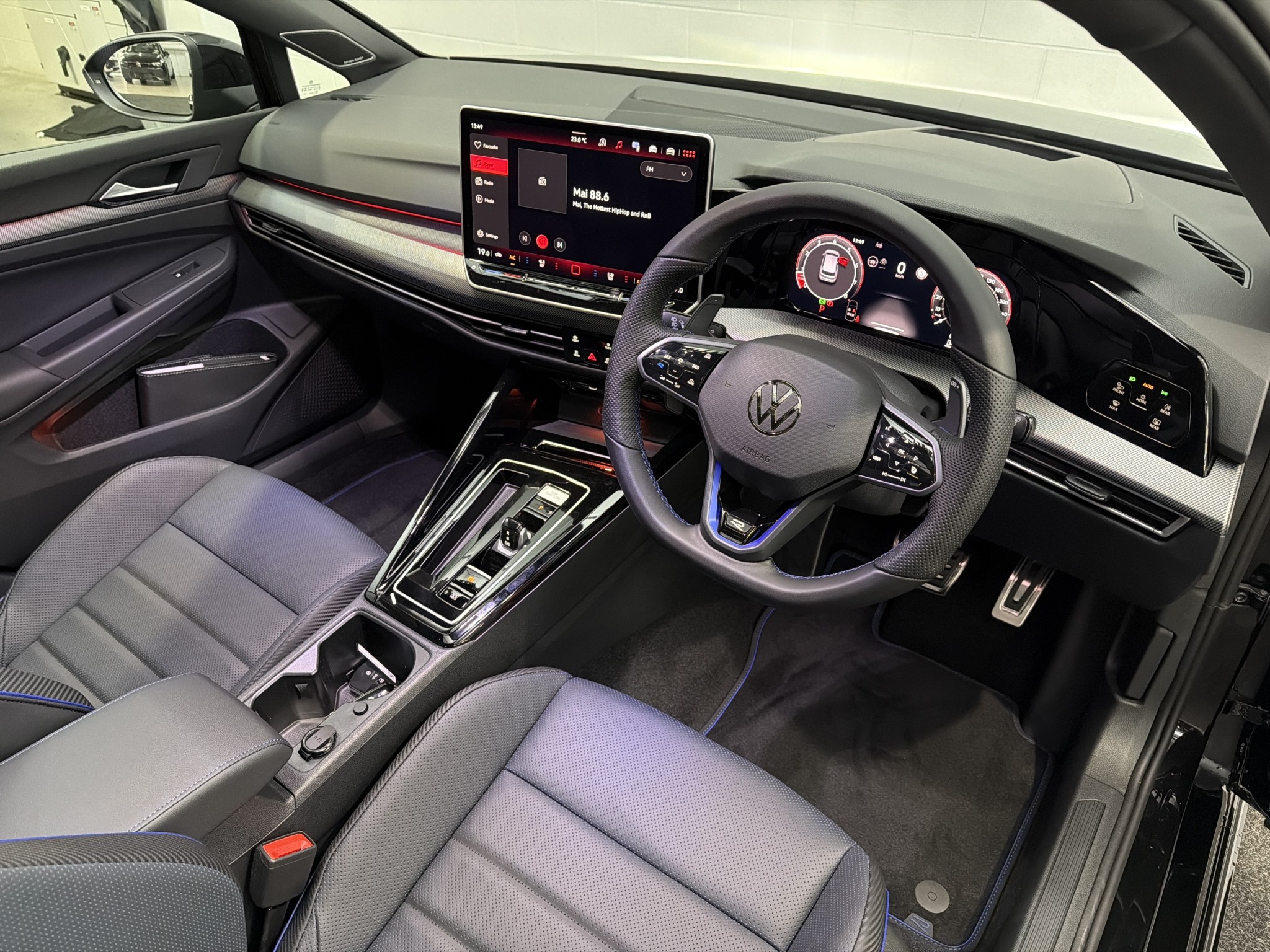 Volkswagen Golf R 8.5