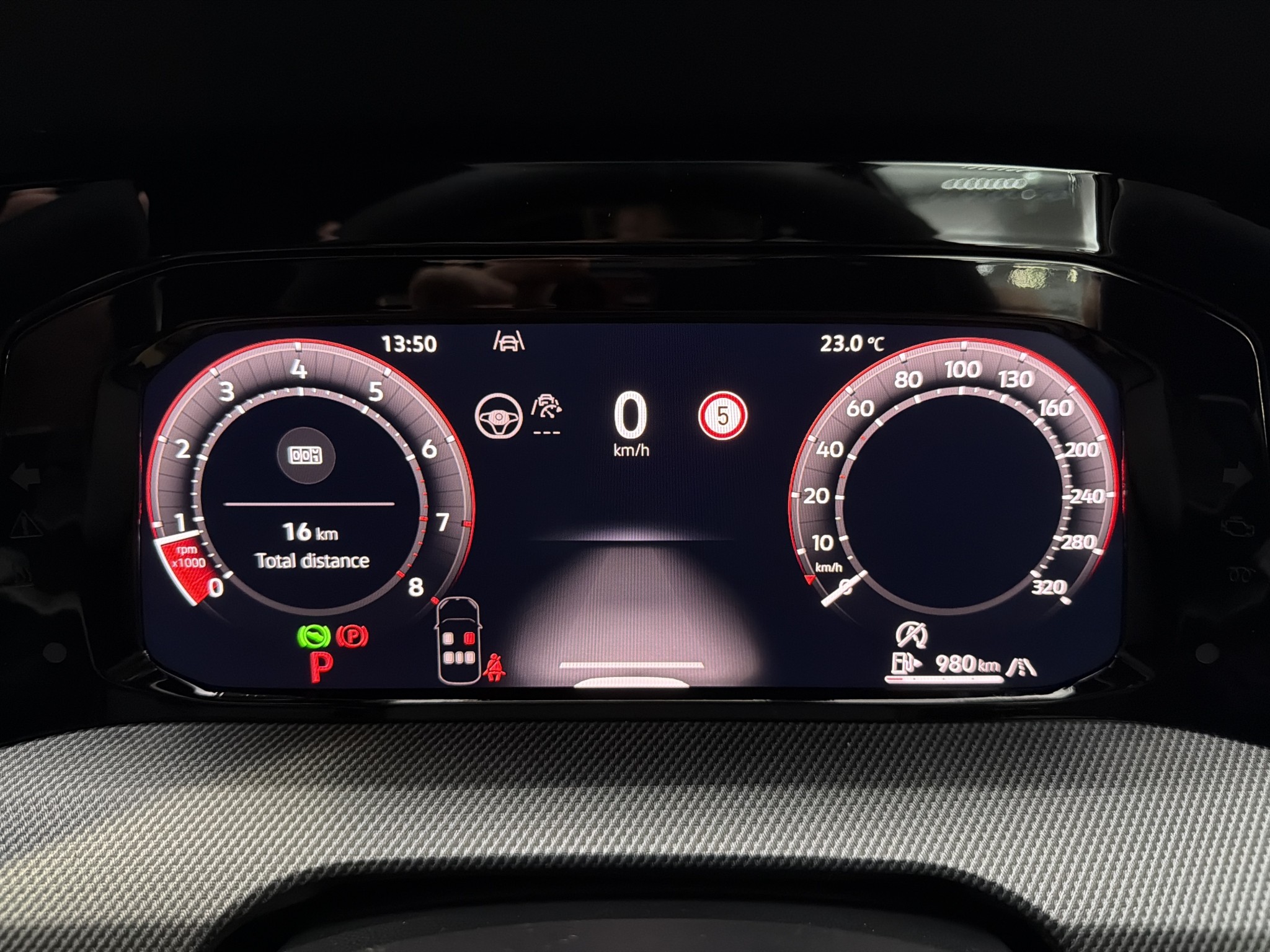 Volkswagen Golf R 8.5