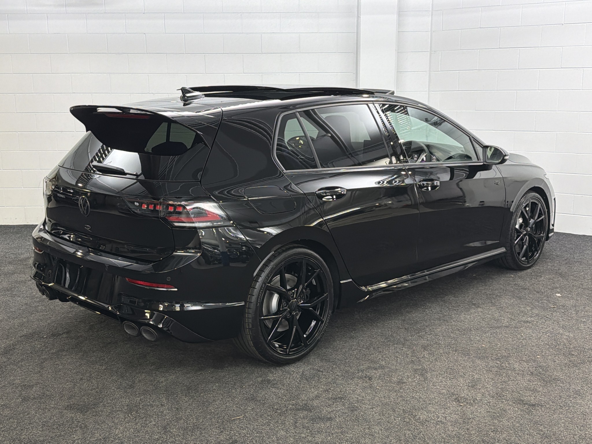 Volkswagen Golf R 8.5