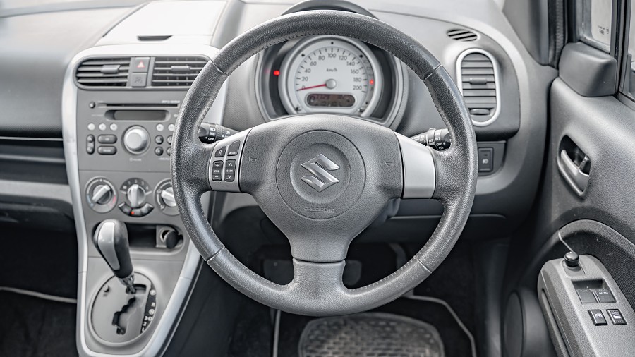 2012 Suzuki Splash 11