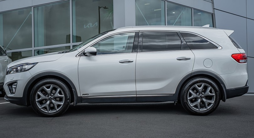 2017 Kia Sorento 4