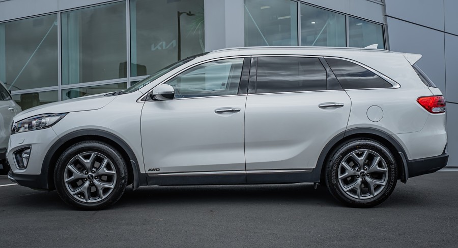 2017 Kia Sorento 4