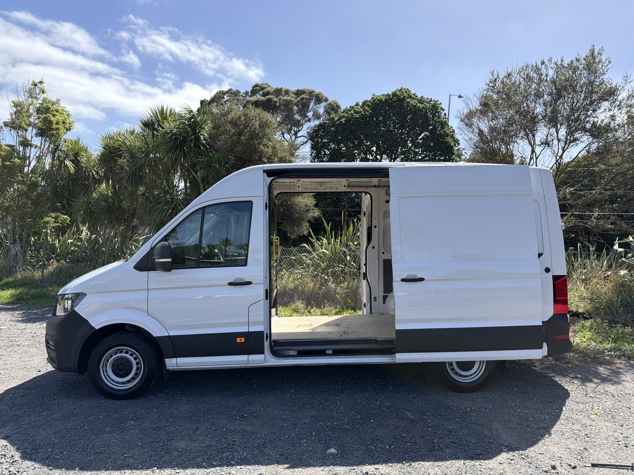 Volkswagen Crafter 35 103KW MWB AUTO