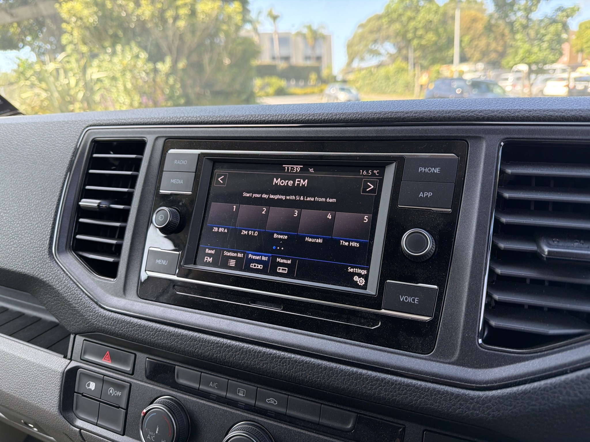 Volkswagen Crafter 35 103KW MWB AUTO